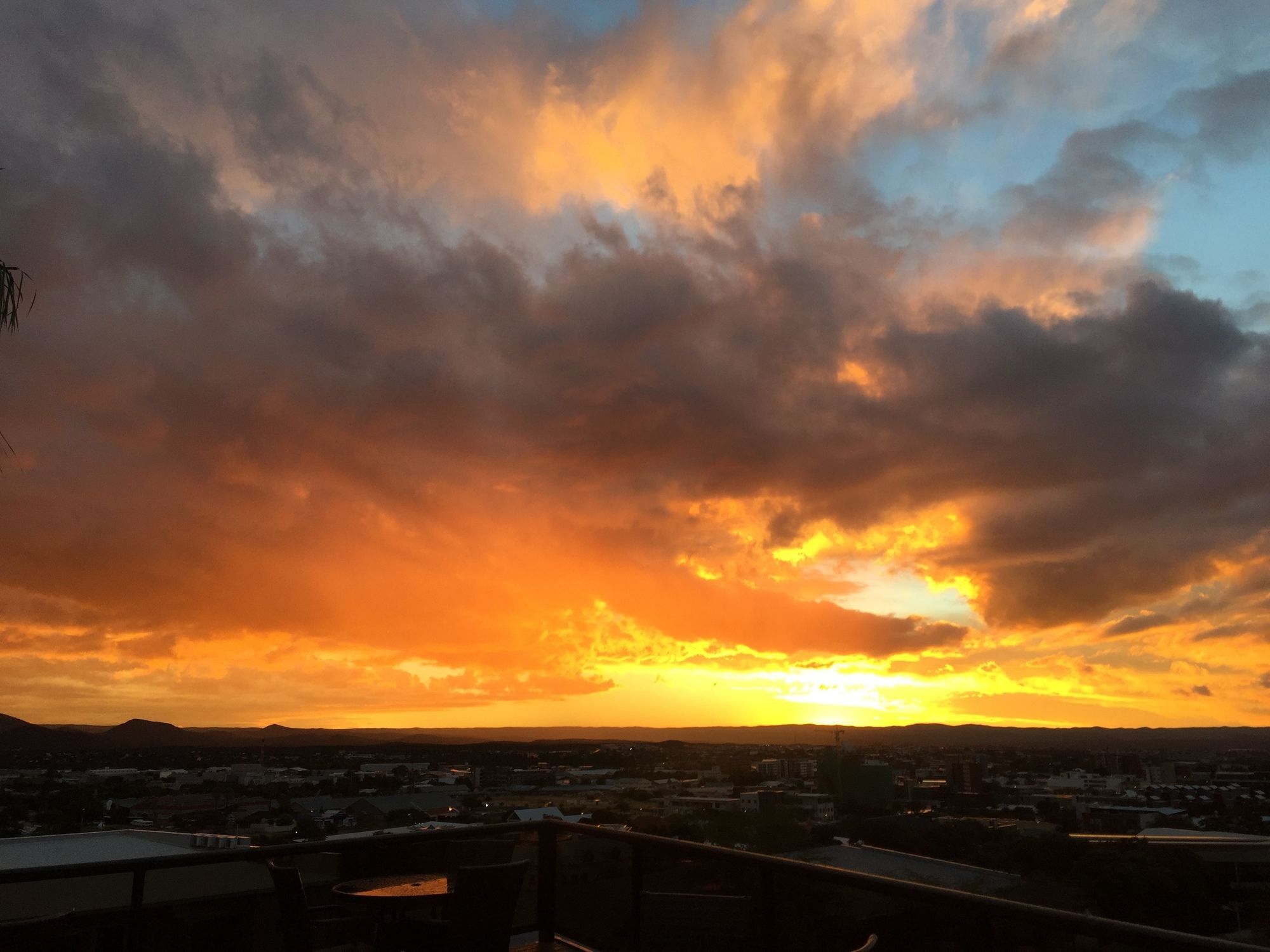 Burg'S View Boutique Hotel Windhoek Eksteriør bilde